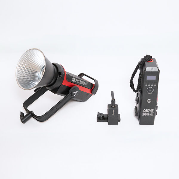 APUTURE ligthstorm 300D II