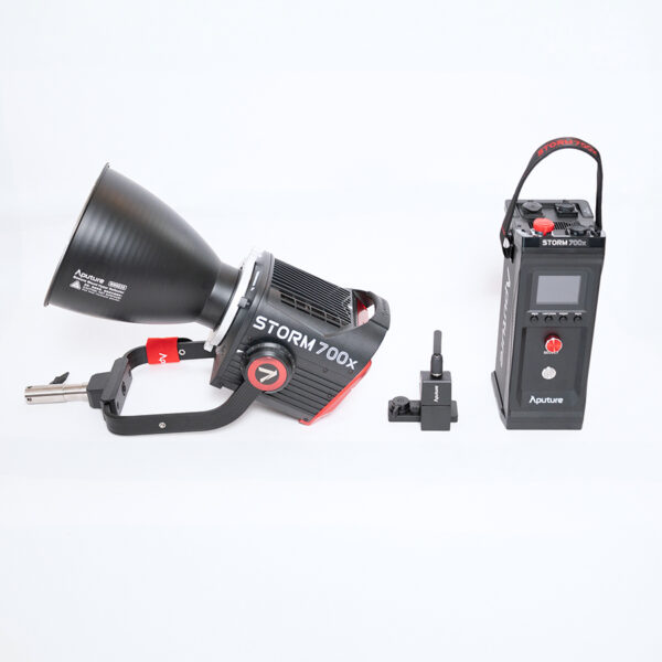 APUTURE Storm 700x